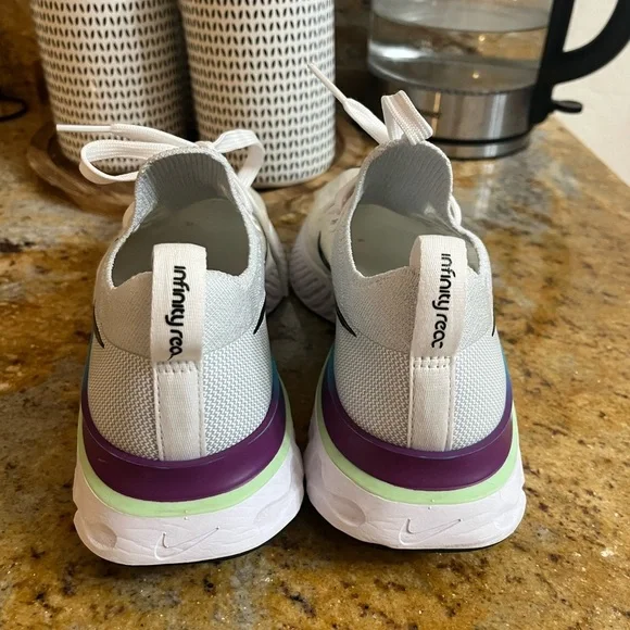 Nike Infinity React size 6.5 - Picture 4 of 9